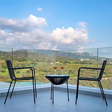 Golden Shore Paphos Exterior photo