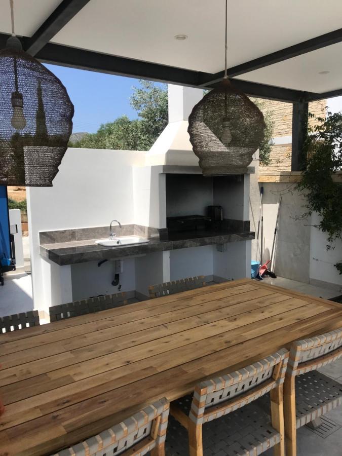 Golden Shore Paphos Exterior photo